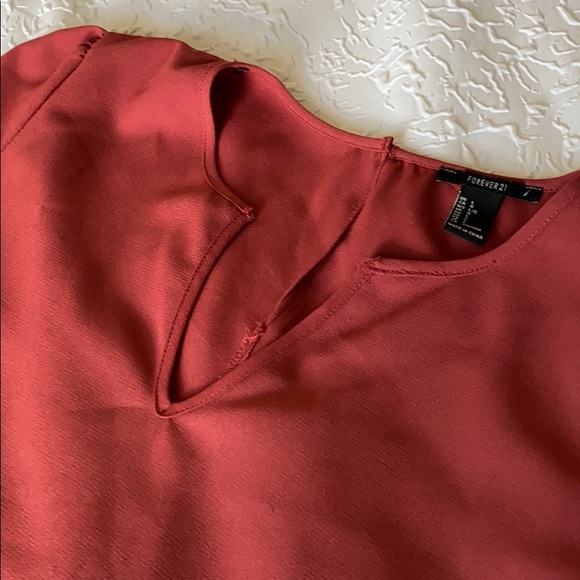 Blouse - Picture 2 of 3